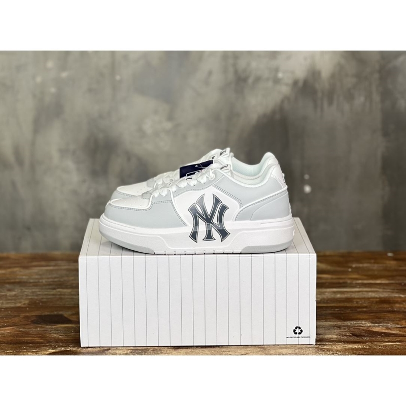 G*u*i sneakers
